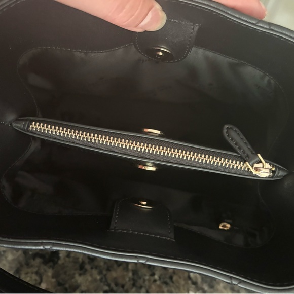 Kate Spade Black Quilted Carey Bucket Bag with Wallet - Picture 8 of 9